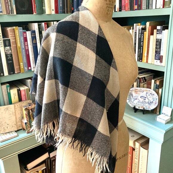 Large Square 100% Wool Buffalo Check Scarf - Picture 2 of 8